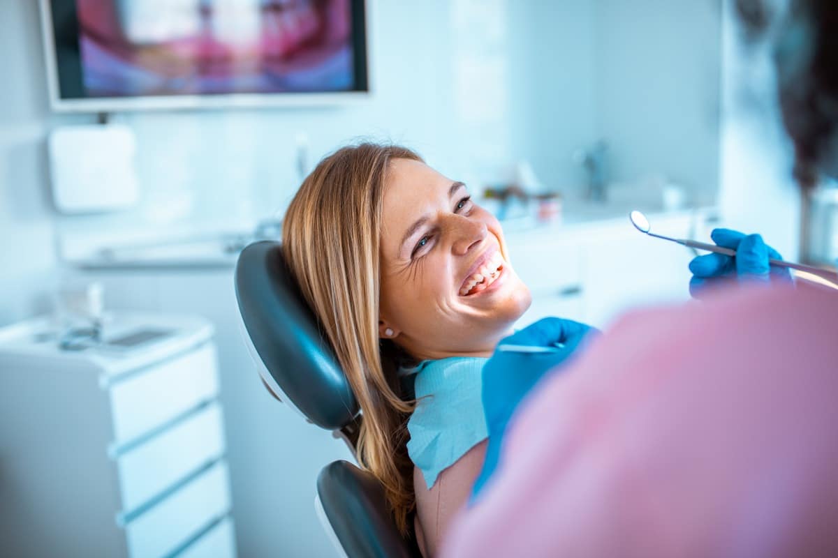 Schlechte Zähne behandeln - Diese Möglichkeiten gibt es 2
